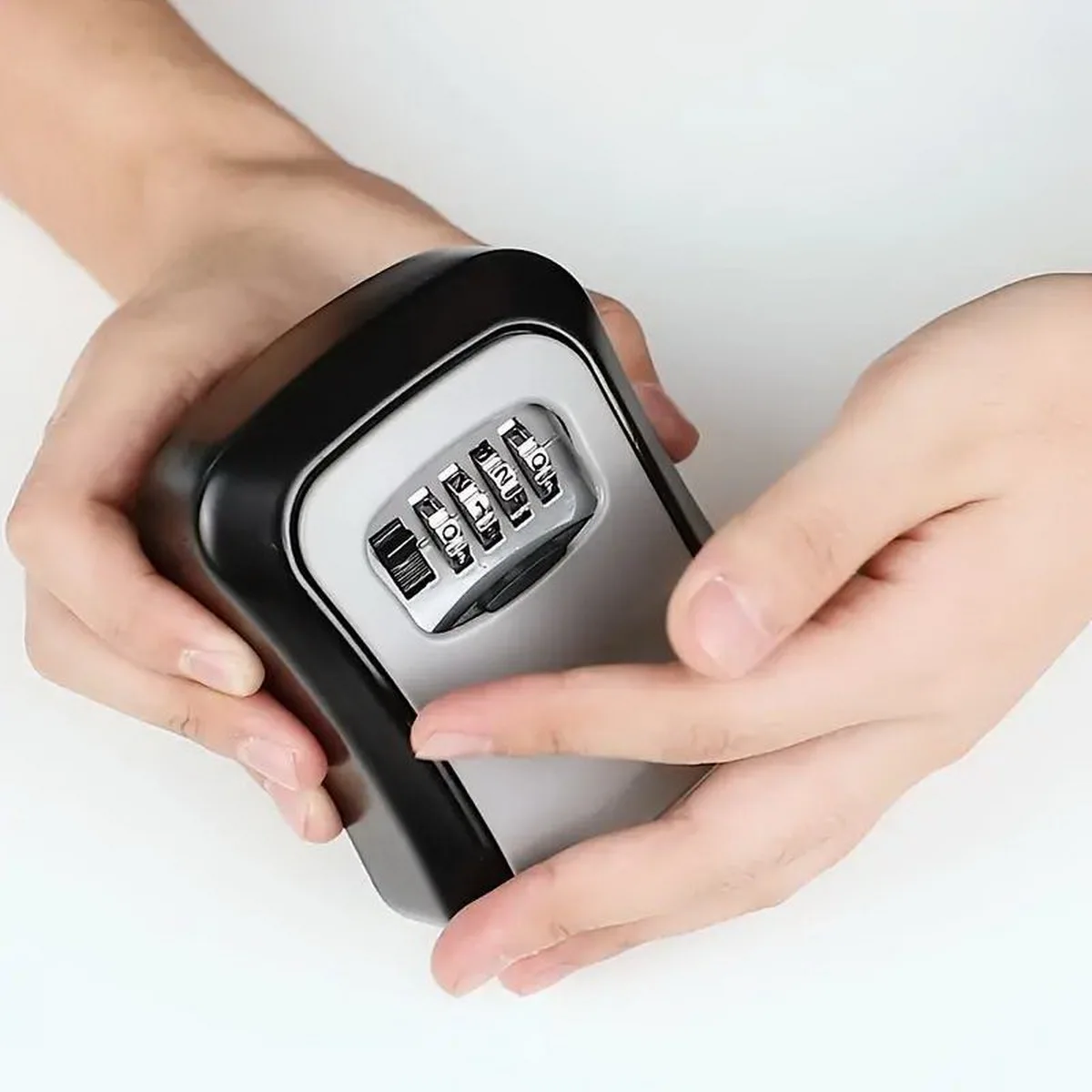 Home Security Key Box - กล่องเก็บกุญแจแบบพกพา กันน้ำ พร้อมรหัสล็อค - ปลอดภัยแบบมืออาชีพ สำหรับกุญแจบ้านและรถยนต์